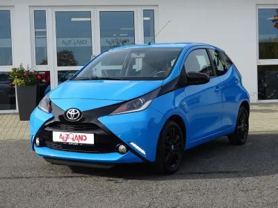 Toyota Aygo 1.0 VVT-i x-play touch... 